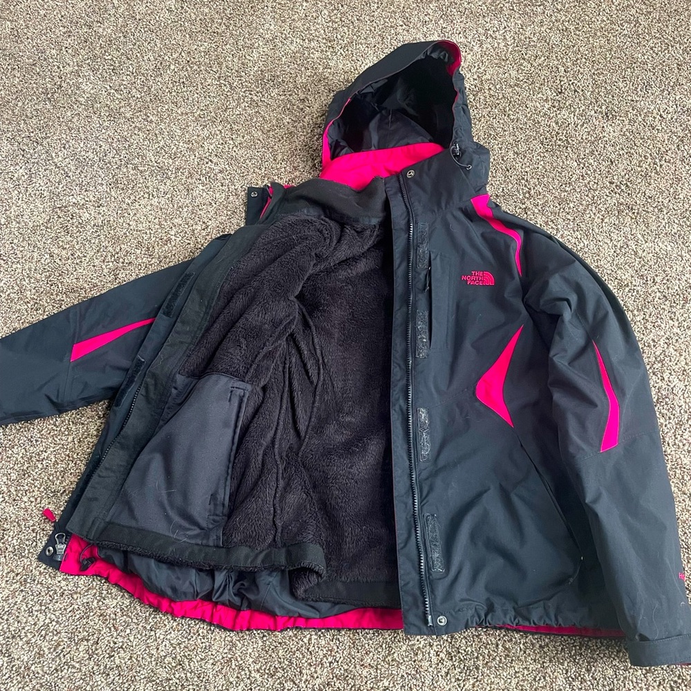 Medium North Face jacket EUC